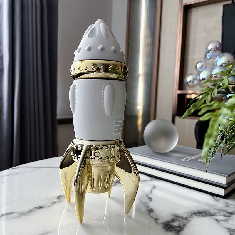 宇宙ロケットの装飾品、クリエイティブなアートワークの装飾、ロ - Art And Craft Rocket のレビューと価格