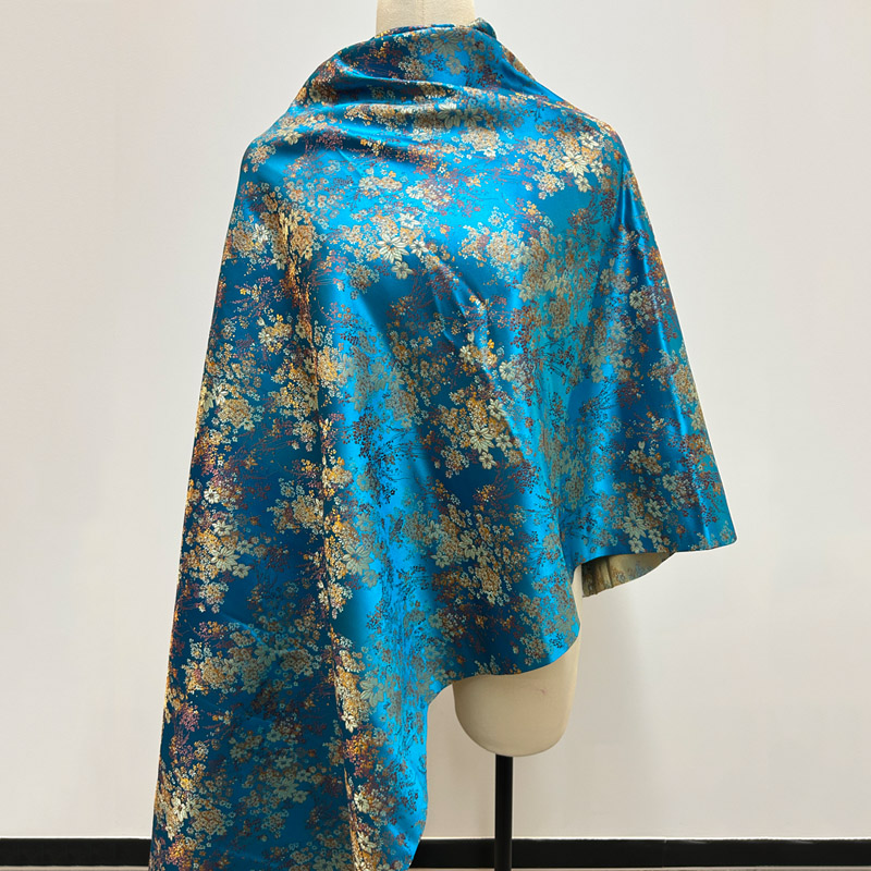プレカット鮮やかな光沢のある花柄シルクブロケード生地、刺繍ジ - Art Craft Upholstery のレビューと価格